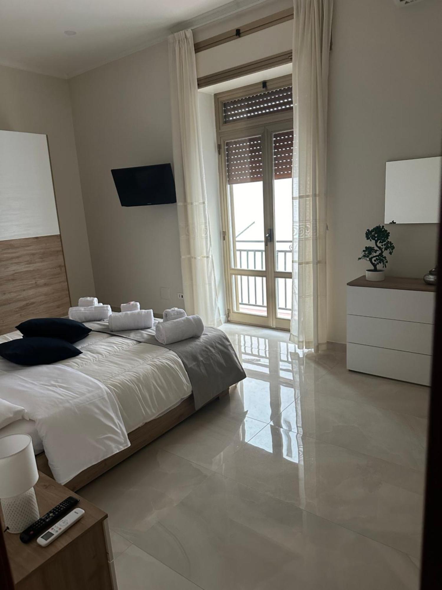 Miracles On 32Th Street Apartment Napoli Exterior foto
